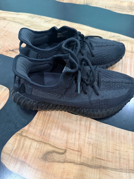 Men’s Adidas Yeezy
